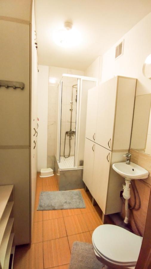 Inessa Center Guest Penthhouse Lägenhet Chişinau Exteriör bild