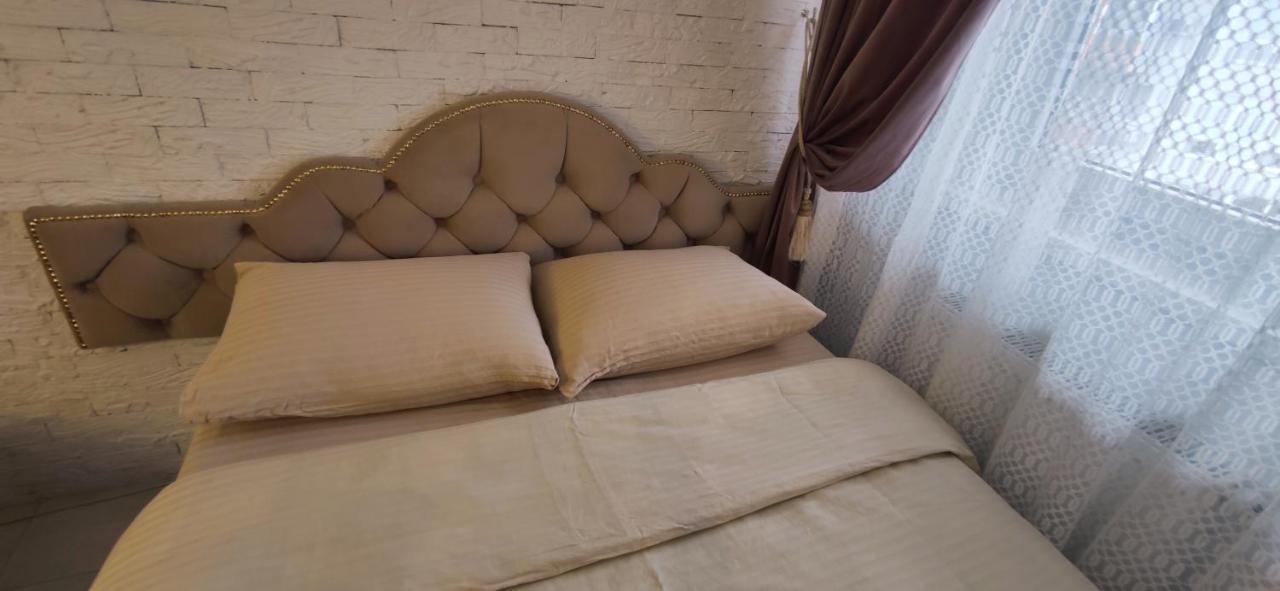 Inessa Center Guest Penthhouse Lägenhet Chişinau Exteriör bild